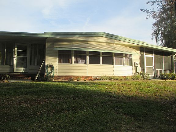 3rd image of 115 Royal Palm Dr