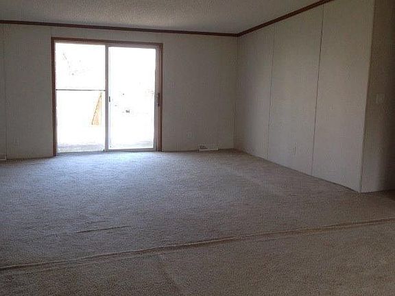 3rd image of 345 Thrush Ln