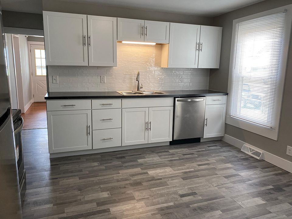 1st image of 71 Judd St Floor 1