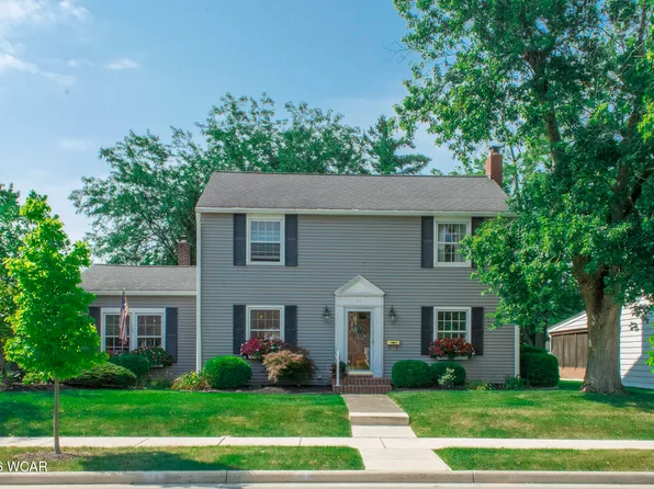 811 W Benton St, Wapakoneta, OH 45895