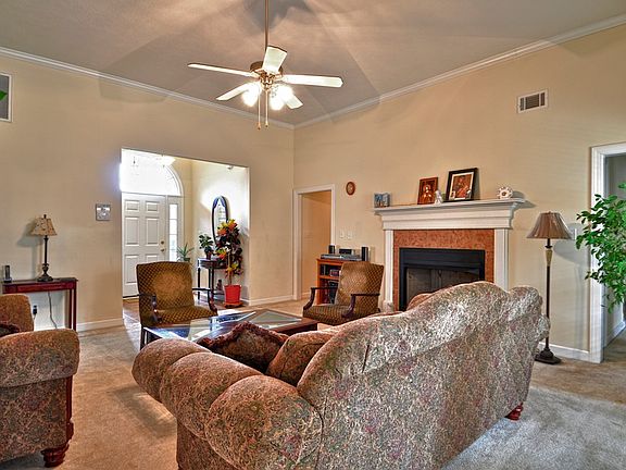 4th image of 5062 Sussex Dr