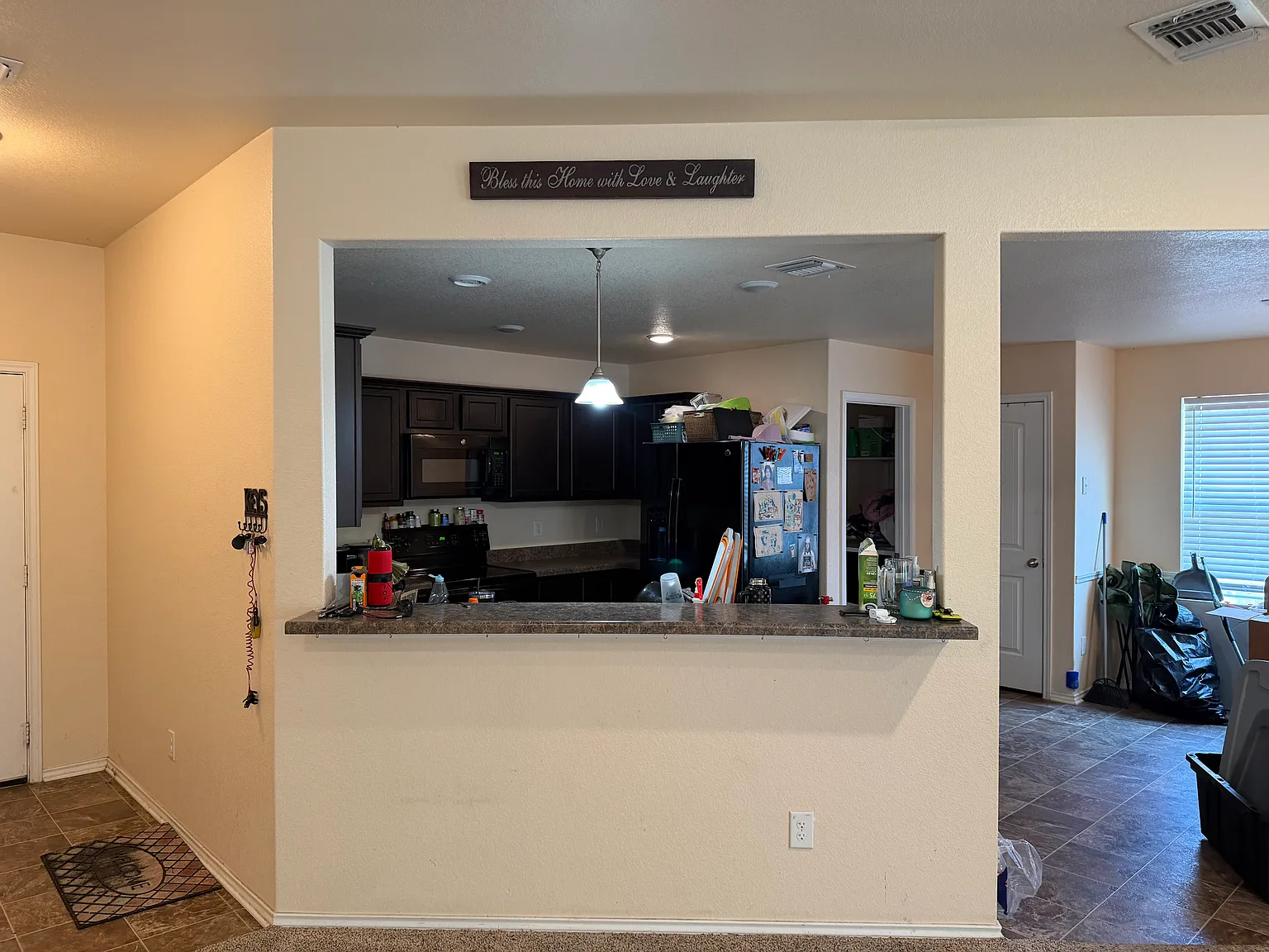 3 bed, 1756 sqft, $1,595 — Photo 4