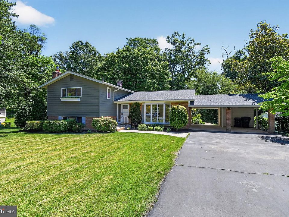 1st image of 8815 Beauchamp Dr