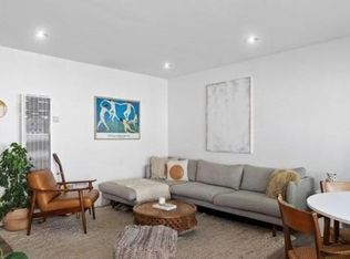 180 Rochester St APT B, Costa Mesa, CA 92627