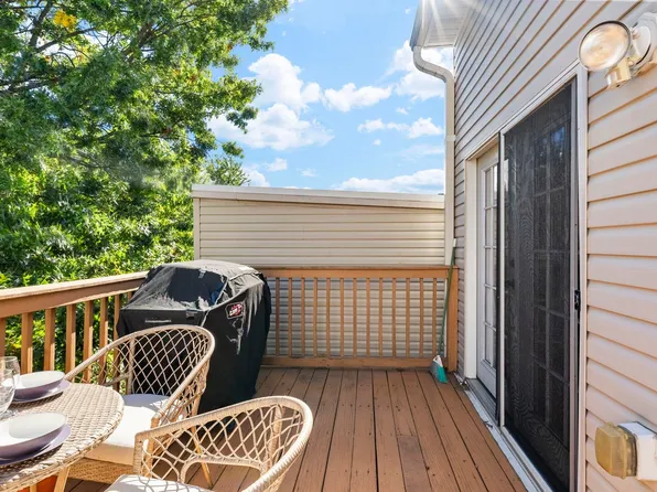 258 New York Avenue image 6 of 22