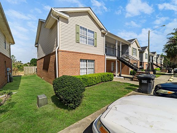 3rd image of 116-122 Tonyota Court #(quadplex)
