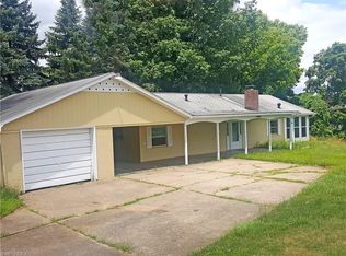 971 River Hill Rd, Washington, WV 26181