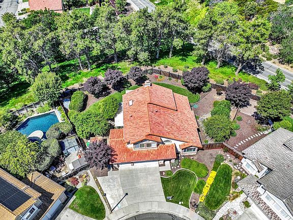 3rd image of 3238 Del Monte Court