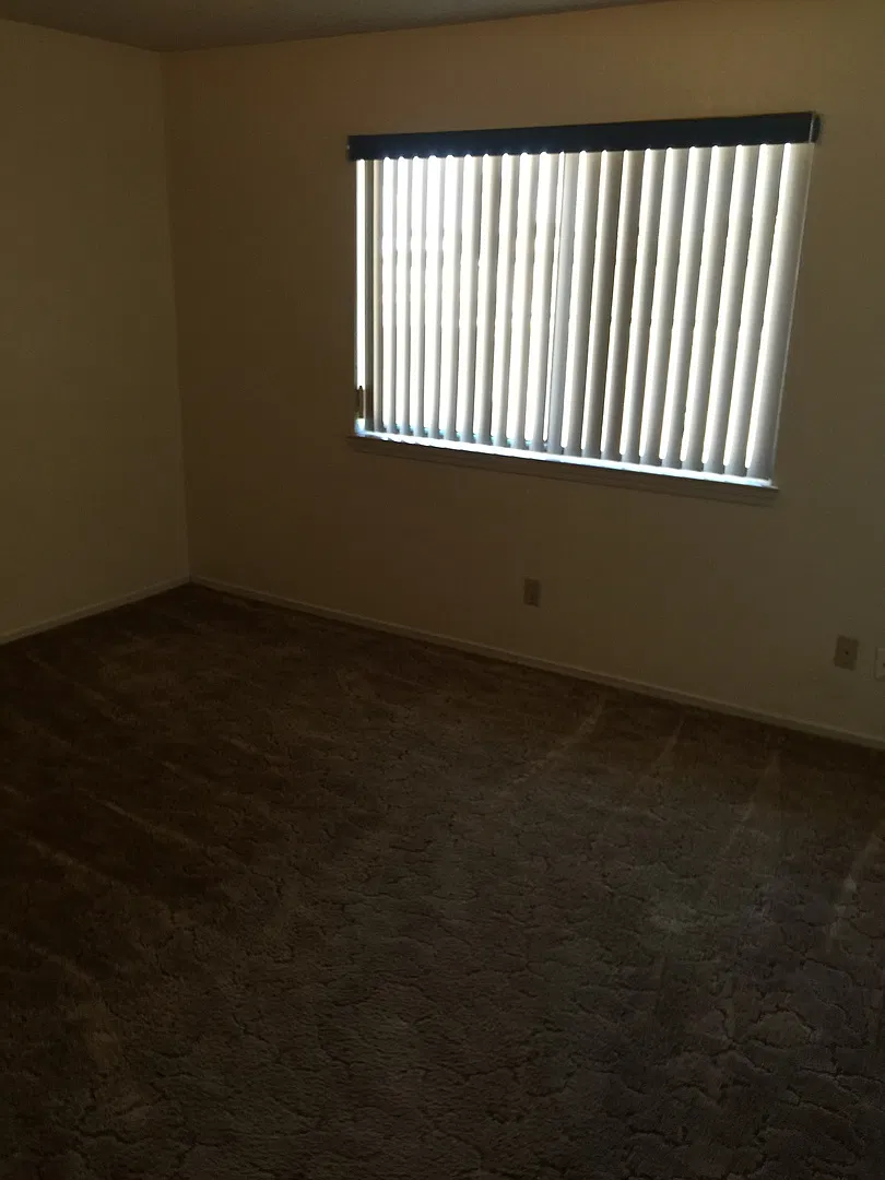 Linda Vista Apartments — Photo 3