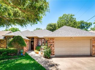 6106 Kingswood Dr, Arlington, TX 76001