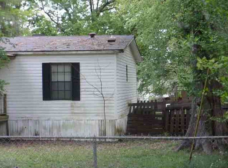 2nd image of 728 Claudes Rd