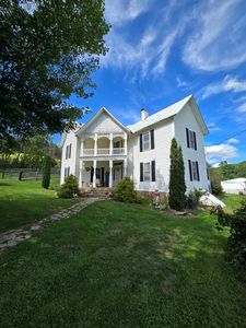 54 Hillandale Ln, Elk Creek, VA, 24326