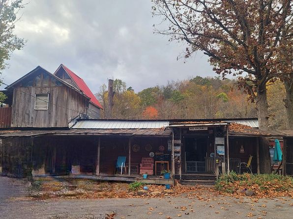 1941 Bluff Mountain Rd