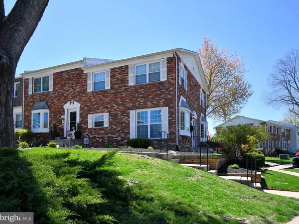 311 Dartmouth Ct, Bensalem, PA 19020