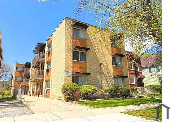 7636 S Saginaw Ave — Photo 8