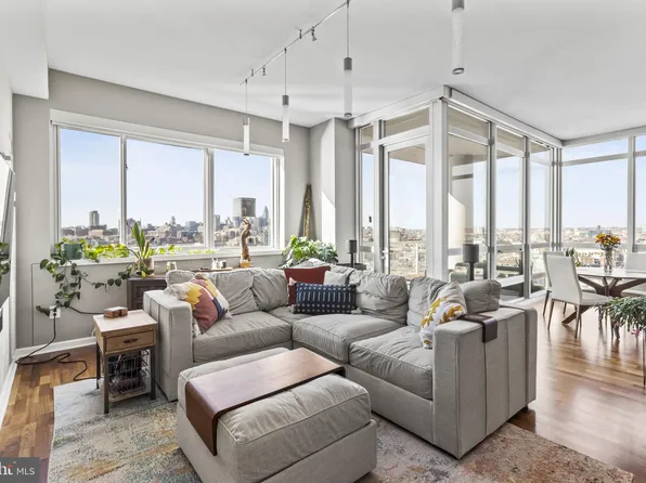 901 N Penn St Unit F1605, Philadelphia, PA 19123