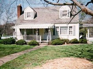 125 Trouttown Rd, Hunker, PA 15639