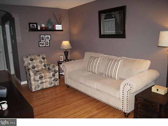 4th image of 6817 Algard St