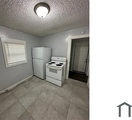 1480 W 26th St — Photo 8