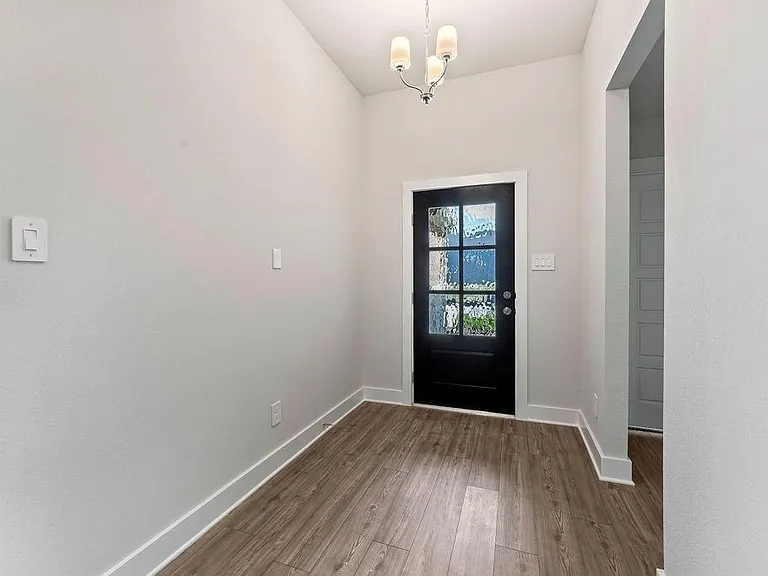 9903 Silverling Ct — Photo 4