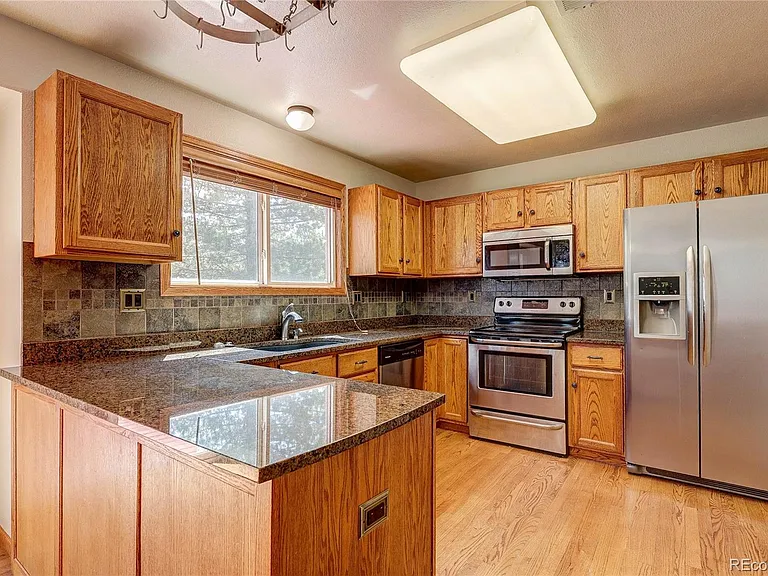 11176 Rodeo Cir — Photo 12