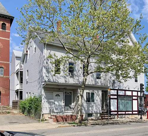 131 Pearl St Photo 1