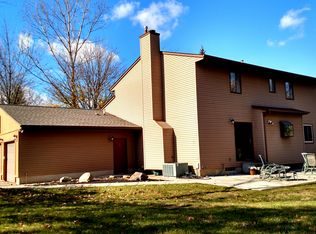 9199 York Rd, North Royalton, OH