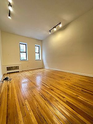 1st image of 211 E 89th St APT A3