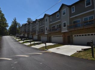 208 Timber Ridge Dr, Bridgeport, WV 26330