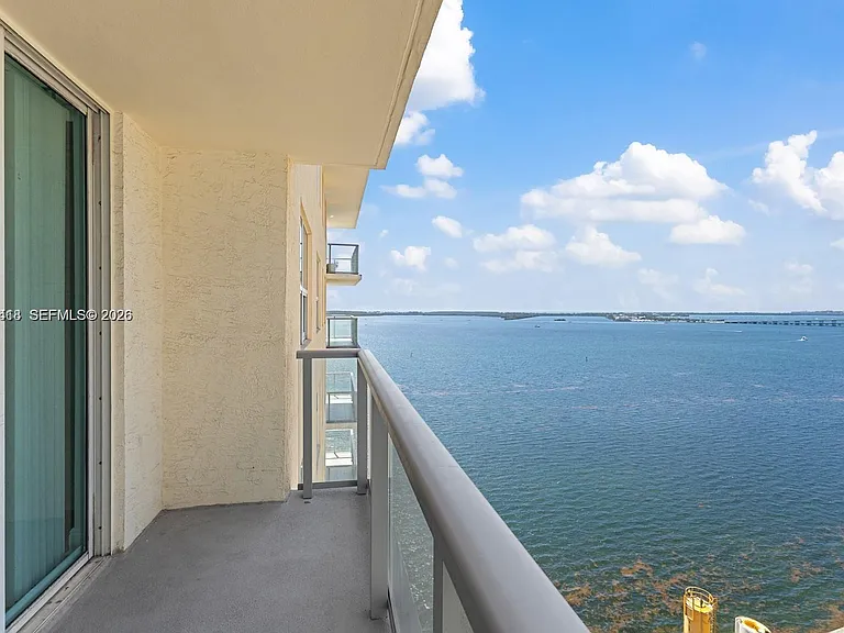 1155 Brickell Bay Dr #1609 — Photo 1