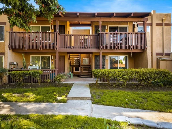 1040 W Macarthur Blvd APT 83, Santa Ana, CA 92707