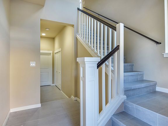 3rd image of 9906 NE 138th Pl