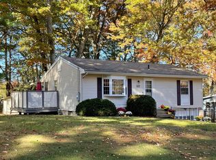 67 Laurel St, Greenfield, MA 01301