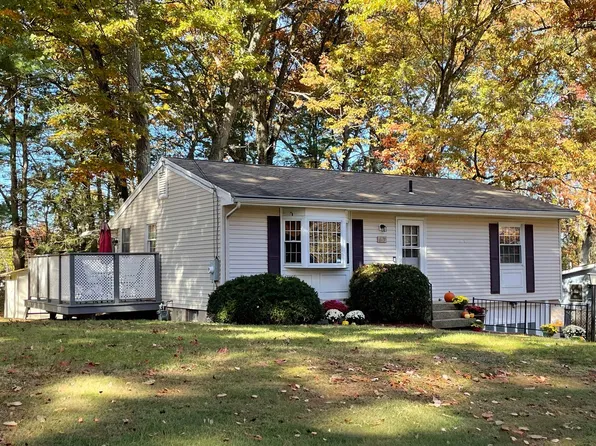 67 Laurel St, Greenfield, MA 01301