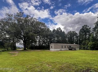 130 Shady Grove Dr, Lucedale, MS 39452