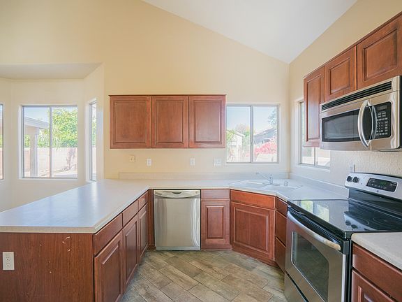 5th image of 12922 W Surrey Ave