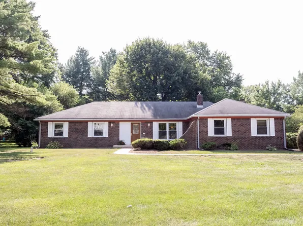 111 Abner Creek Pkwy, Avon, IN 46123