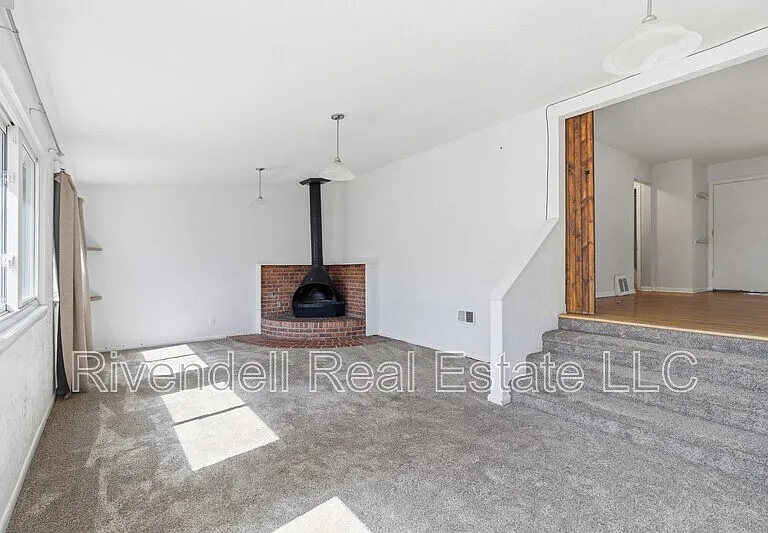 2279 Kendall St — Photo 8
