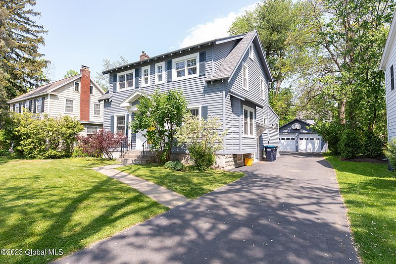 3rd image of 1476 Myron Street