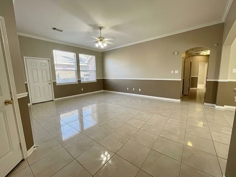 9135 Gianna Ct — Photo 3