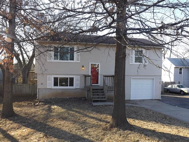 1st image of 2720 S 37th St