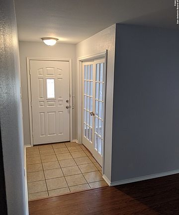 3rd image of 3515 Carruthers Oak