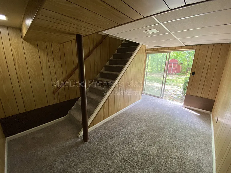 219 Bells Hill Rd — Photo 32