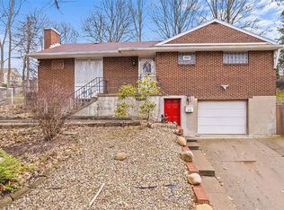 319 Woodside Rd, Pittsburgh, PA 15221