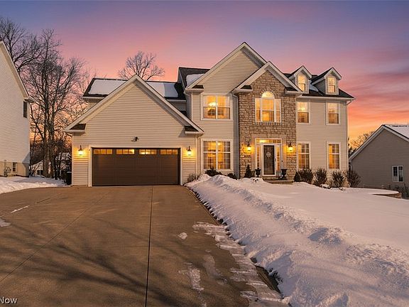 3rd image of 1237 Willow Bend Dr