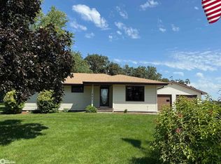 803 Sunset Dr, Corning, IA 50841