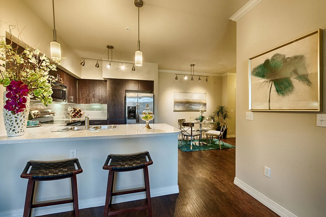 One North Scottsdale Apartments — Photo 3