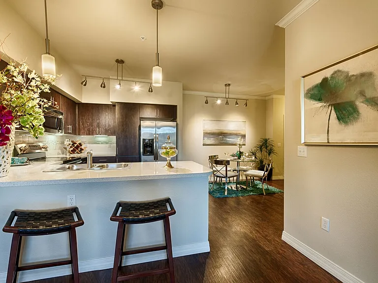 One North Scottsdale Apartments — Photo 3