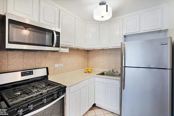 Rented by Brown Harris Stevens | media 5