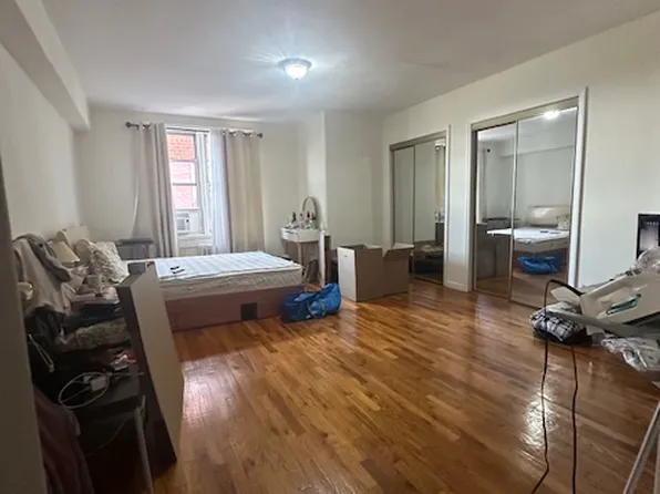 3311 Shore Parkway image 3 of 17